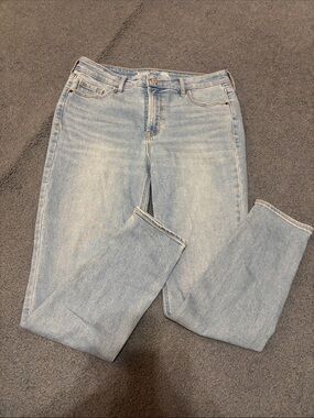 Old Navy Light Wash Rockstar Super Skinny Jeans